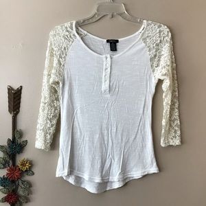 Rue21 Cream 3/4 Lace Sleeve Baseball Tee Sz XS EUC